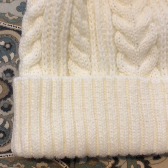 J. Crew Factory Cable Beanie - Picture 4 of 7